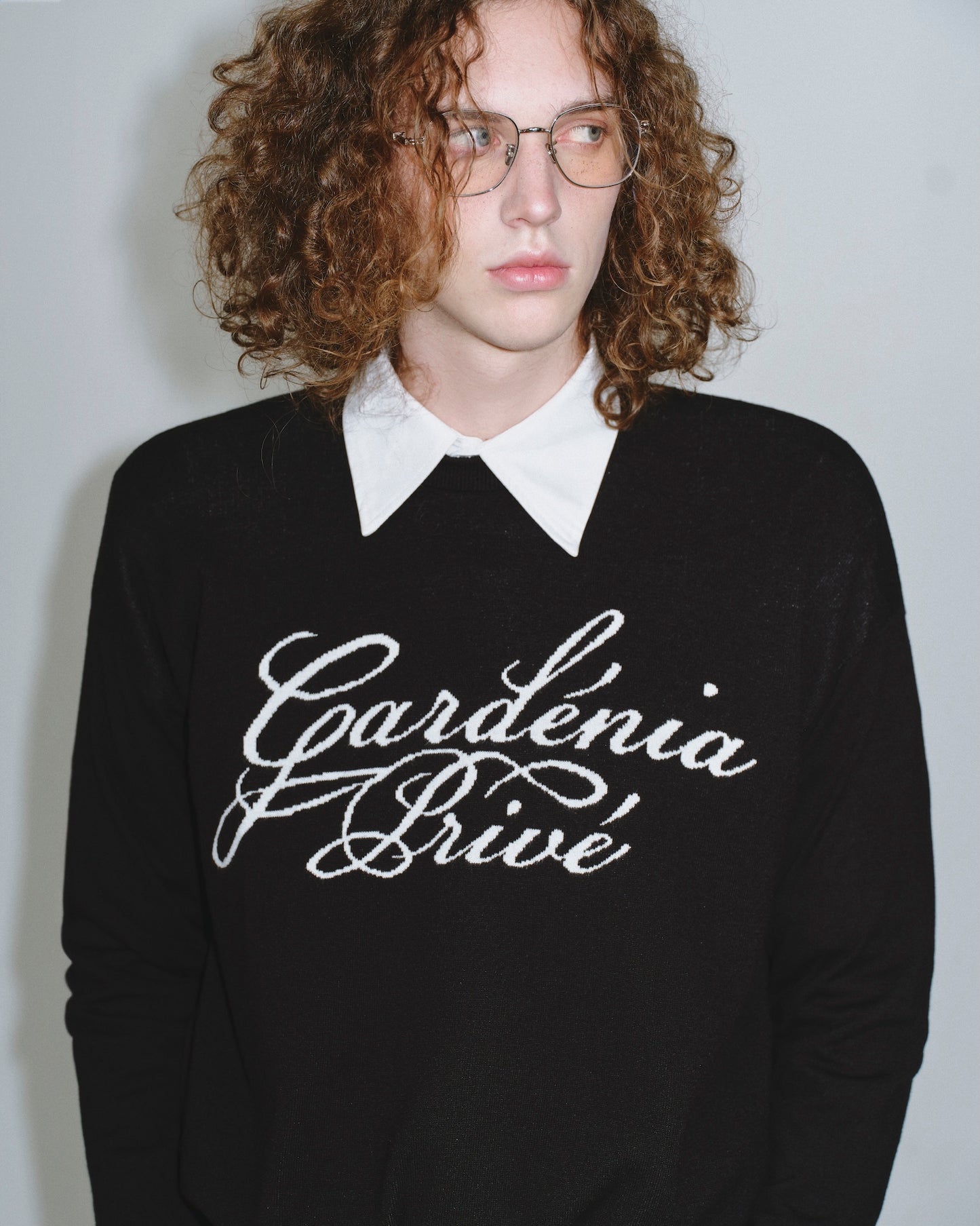 DVRK PRIVÉ GARDENIA LOGO SWEATER - BLACK